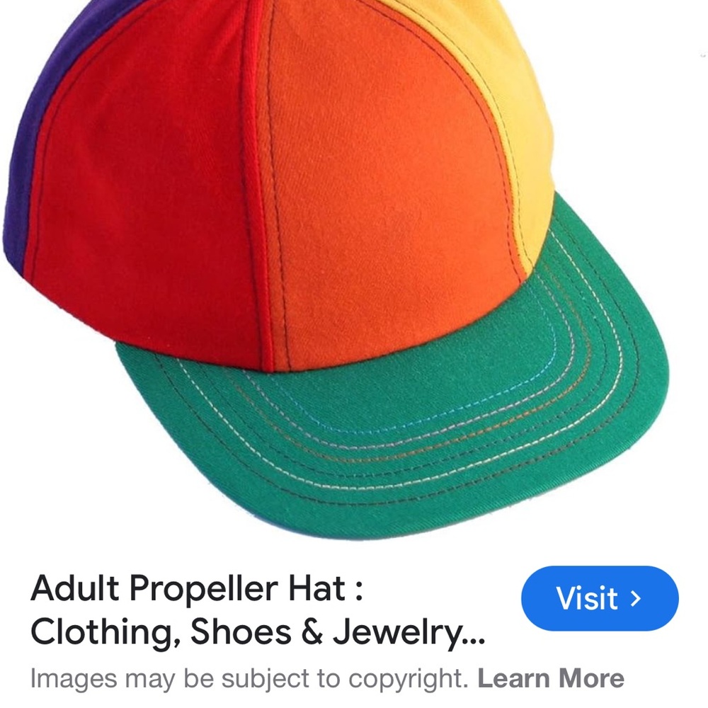 Vintage propeller cap. Please look closely as propeller has a hole in it.